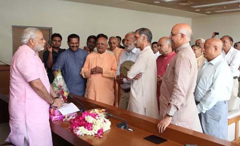 Narendra Modi with Yoga Experts